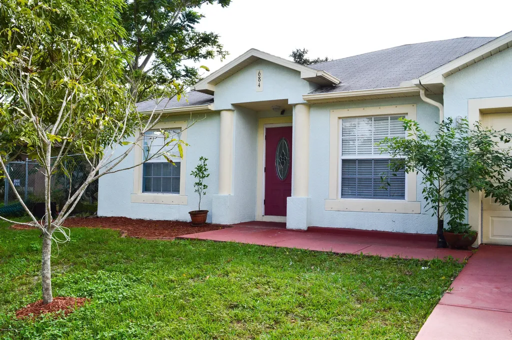 684 Elmont Street NW Palm Bay FL 32907
