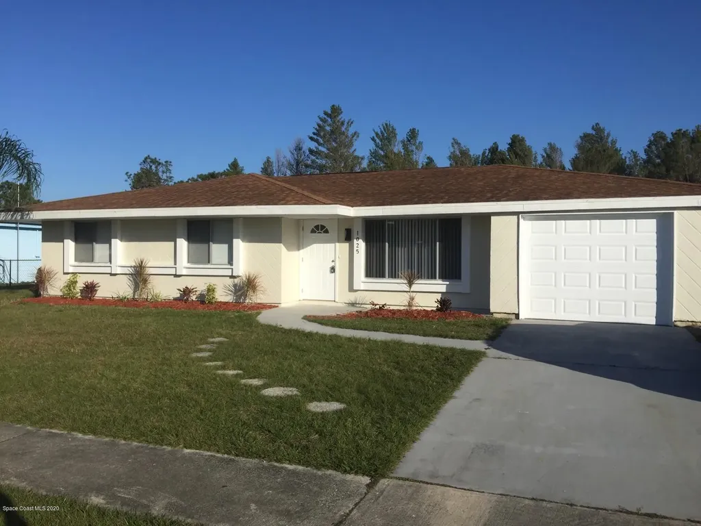 1025 Newbern Street NE Palm Bay FL 32905