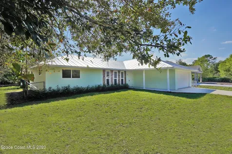 580 Entrada Street SE Palm Bay FL 32909