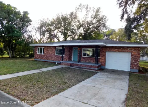 1052 S Deleon Avenue Titusville FL 32780