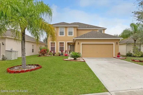 137 Wishing Well Circle SW Palm Bay FL 32908