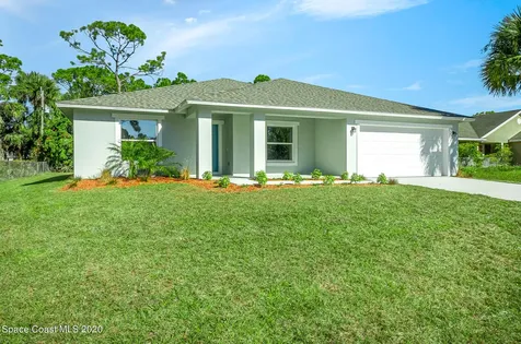 1731 Nandina Court NW Palm Bay FL 32907