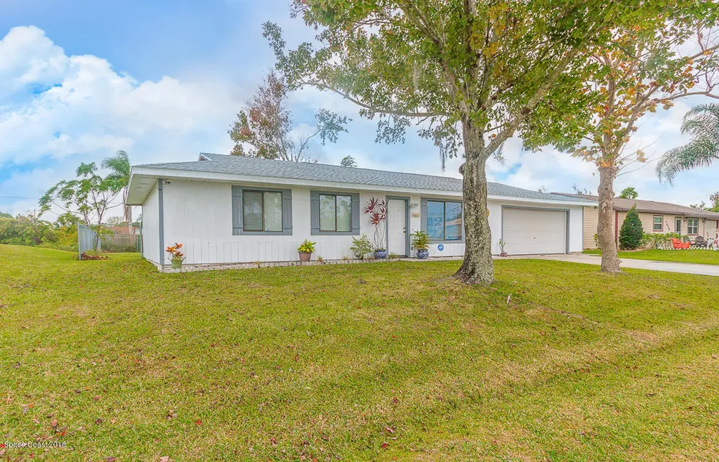 1484 Palau Street SE Palm Bay FL 32909
