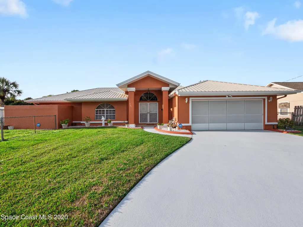 705 Simon Street SE Palm Bay FL 32909