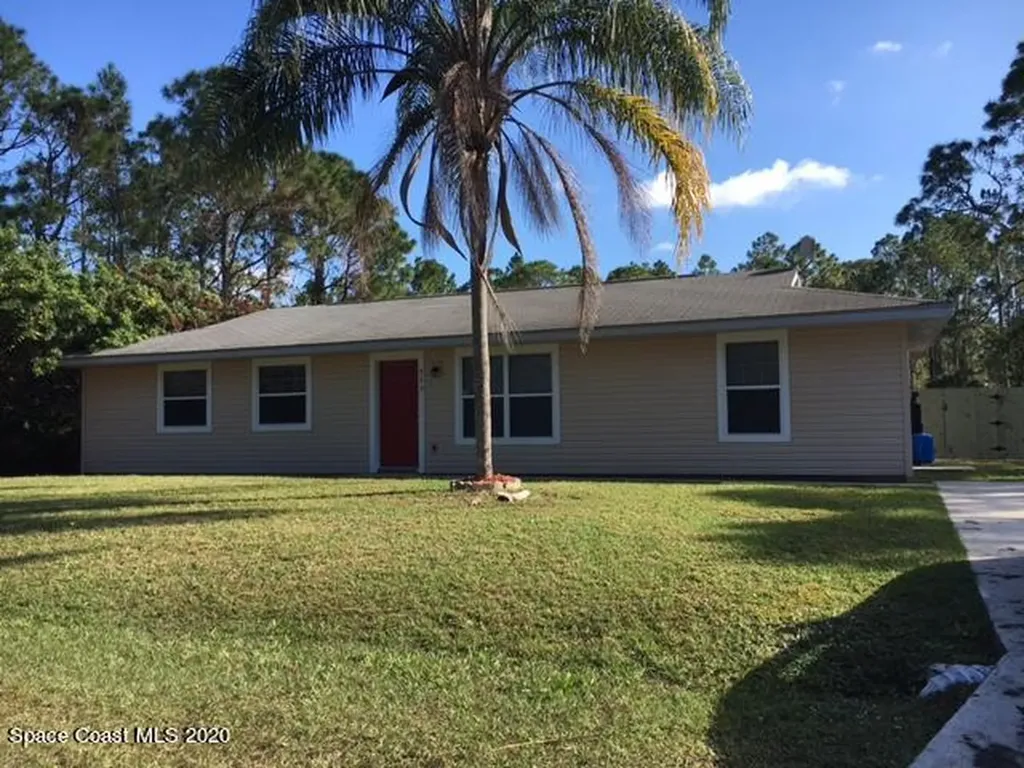 565 Wildwood Avenue SW Palm Bay FL 32908