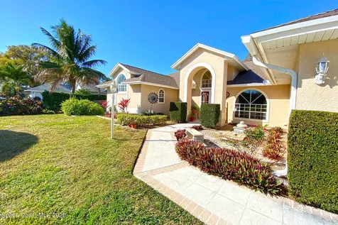 605 39th Court SW Vero Beach FL 32968