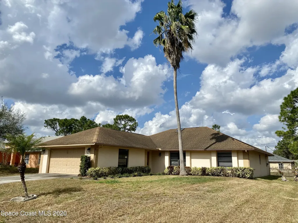 1579 Napanee Street NW Palm Bay FL 32907