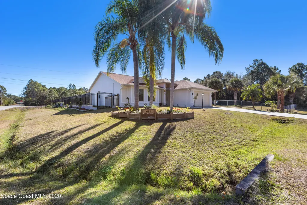 651 Santo Domingo Avenue SW Palm Bay FL 32908