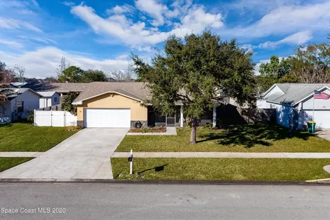 166 Cinnamon Lake Circle Melbourne FL 32901