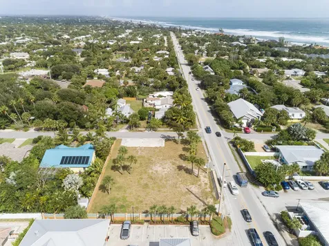 902 Oak Street Melbourne Beach FL 32951