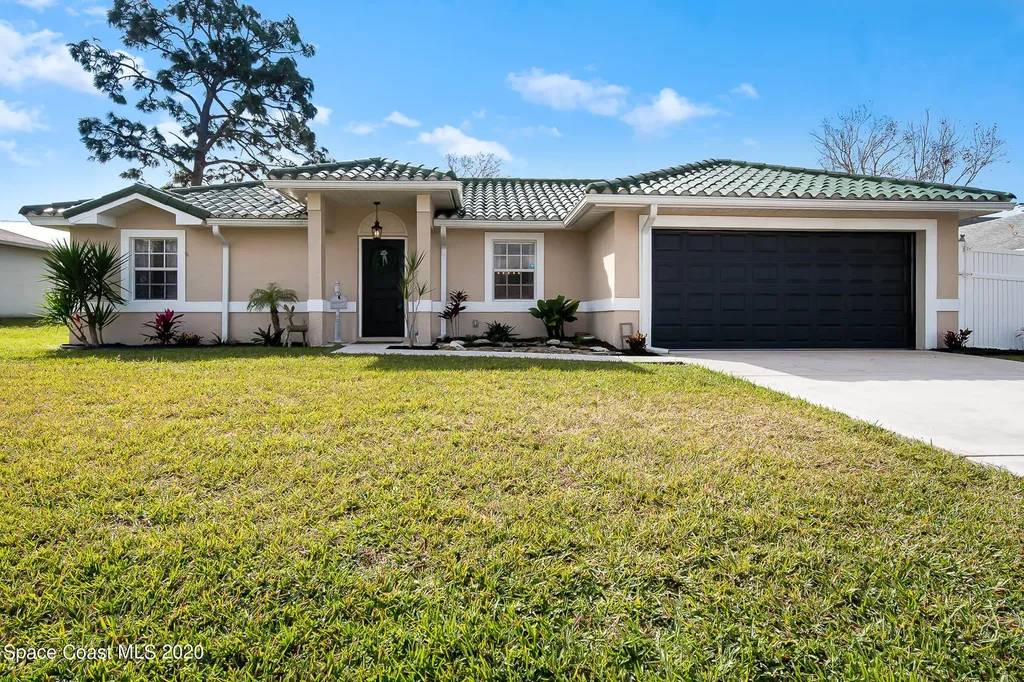 614 Concord Street NE Palm Bay FL 32907