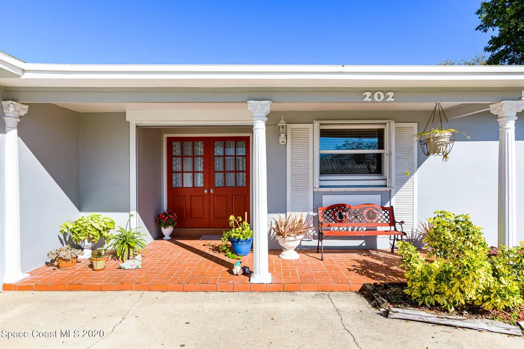 202 Via Havarre Merritt Island FL 32953