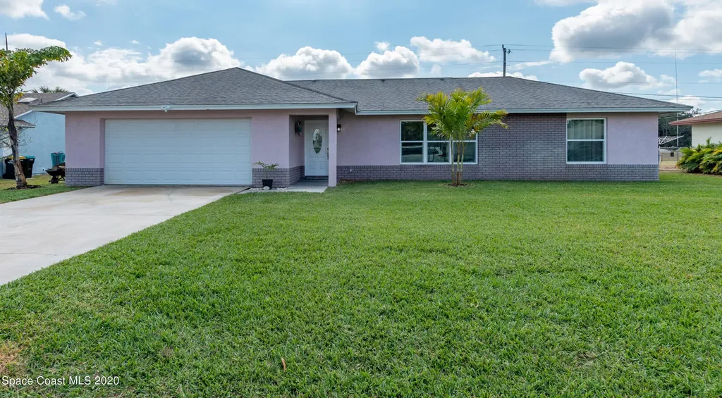 2082 Beekman Street NE Palm Bay FL 32905