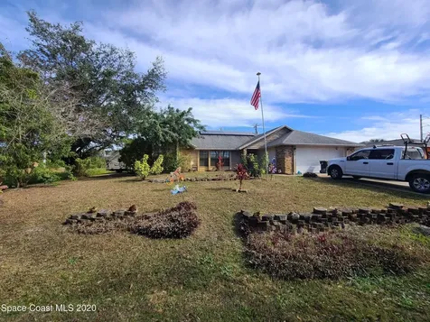 1699 Glencove Avenue NW Palm Bay FL 32907