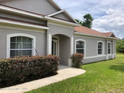 27 Whirlaway Drive Palm Coast FL 32164