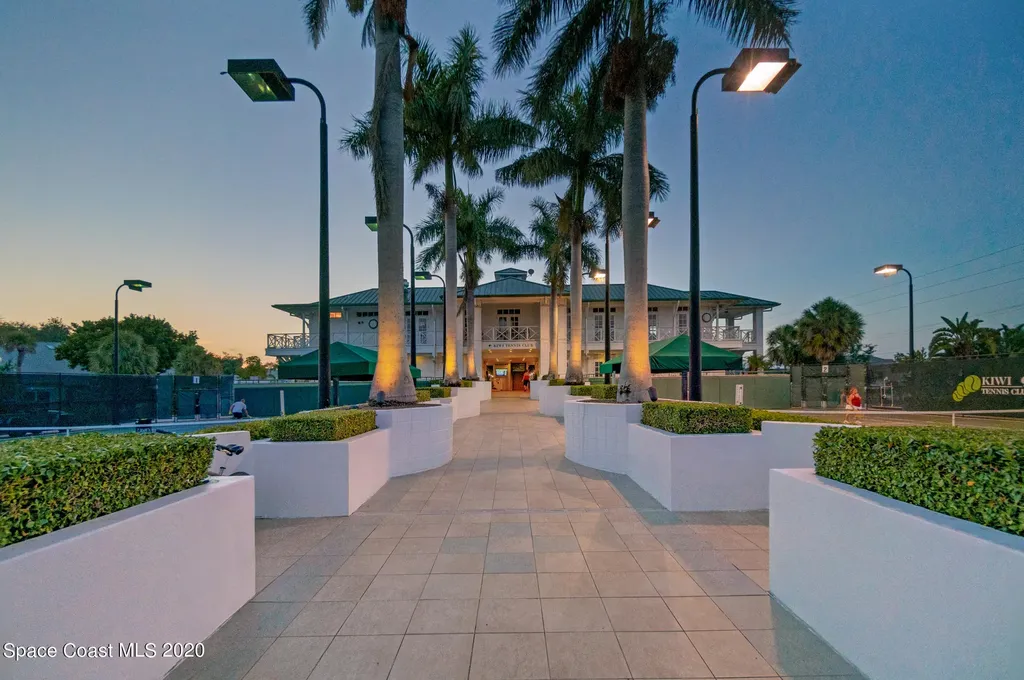 517 Mcguire Boulevard Indian Harbour Beach FL 32937