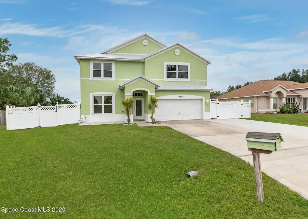 414 Chamberlin Avenue NW Palm Bay FL 32907