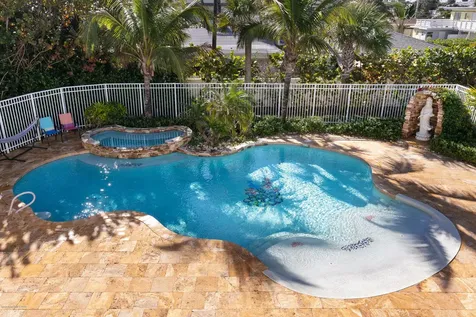 1325 S Miramar Avenue Indialantic FL 32903