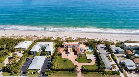 1325 S Miramar Avenue Indialantic FL 32903