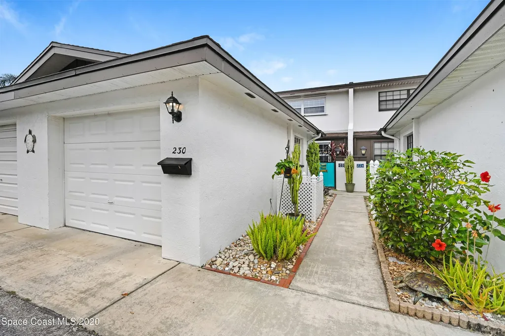 230 Queens Court Satellite Beach FL 32937