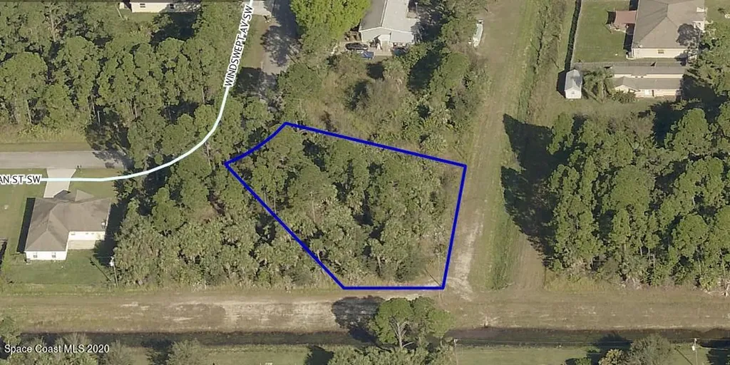 599 Windswept Avenue SW Palm Bay FL 32908