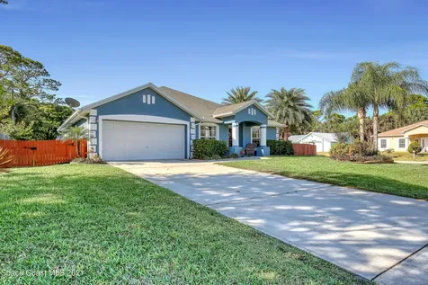 204 Evans Street NE Palm Bay FL 32907
