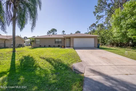 1426 Hayworth Circle NW Palm Bay FL 32907