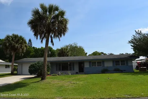 536 Conifer Street Melbourne FL 32904