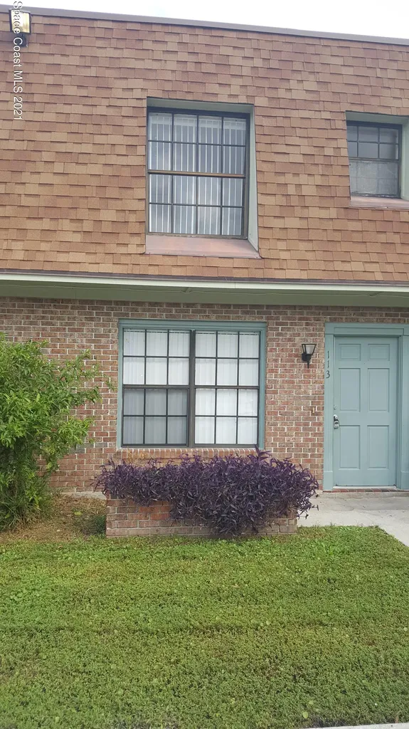 1300 Arlington Lane NE Palm Bay FL 32905