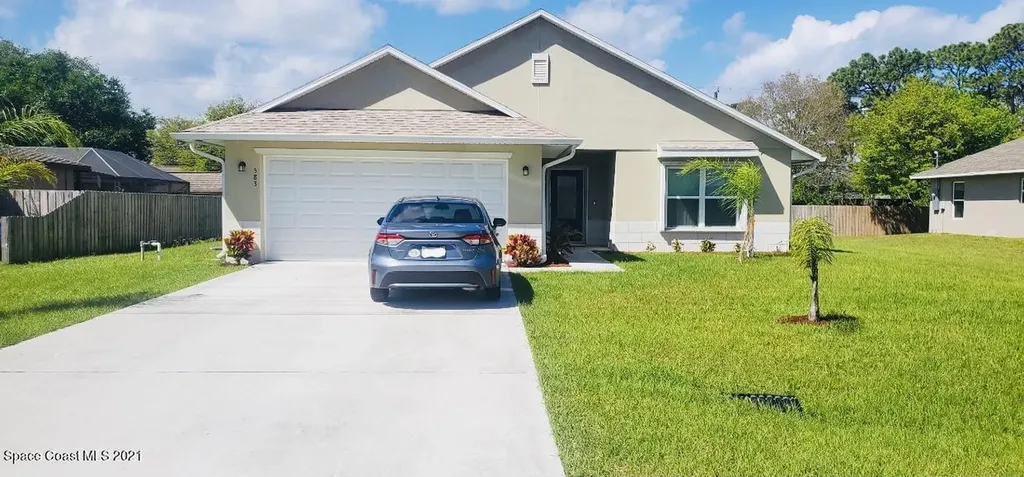 583 Americana Boulevard NW Palm Bay FL 32907