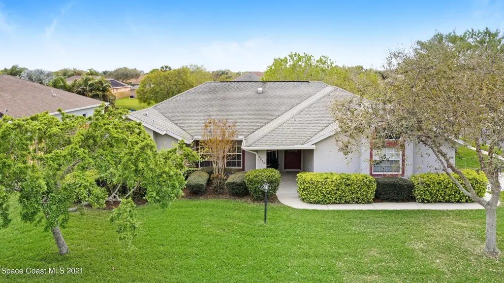 2052 Woodfield Circle Melbourne FL 32904