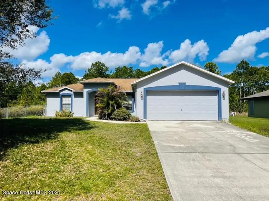 675 Tobias Street SE Palm Bay FL 32909