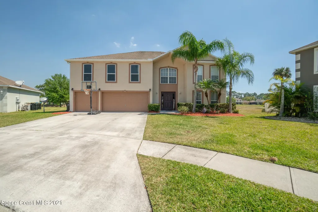 1501 Las Palmos Drive SW Palm Bay FL 32908