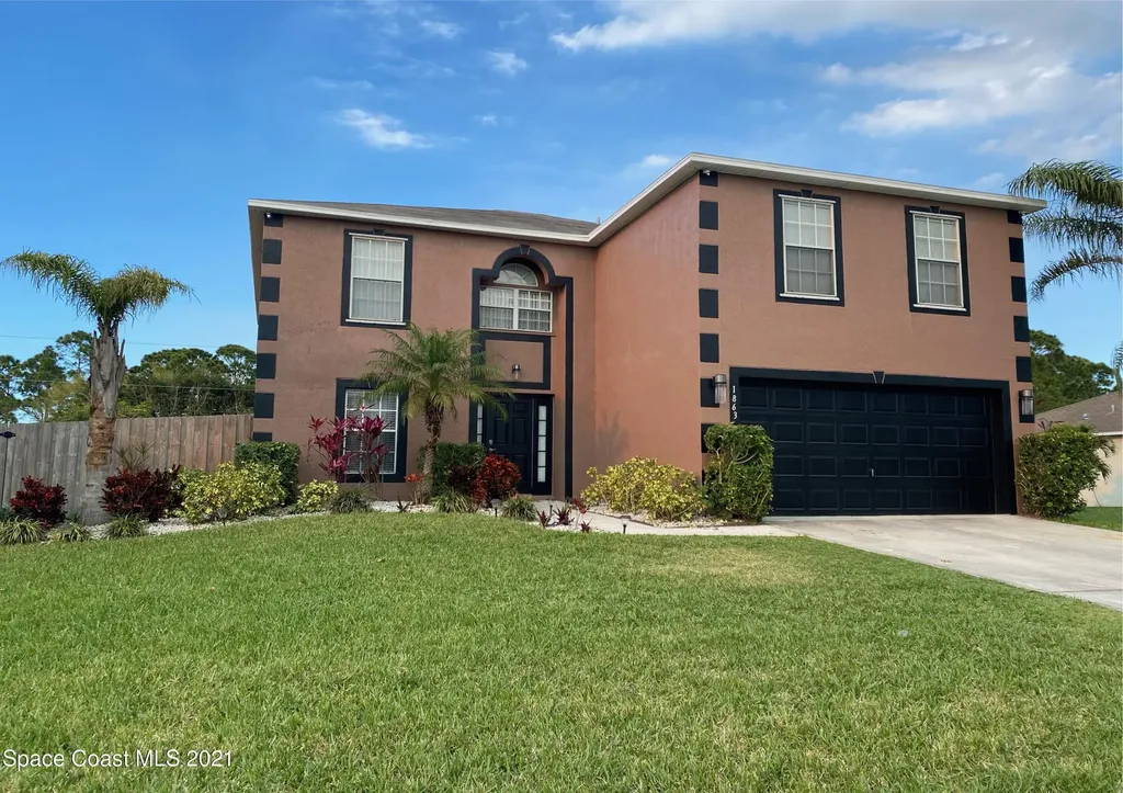 1863 Parrsboro Street NW Palm Bay FL 32907
