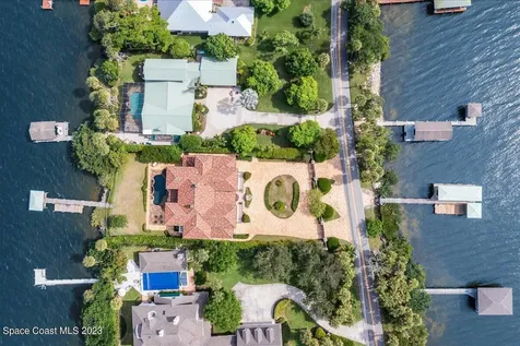 10586 S Tropical Trail Merritt Island FL 32952