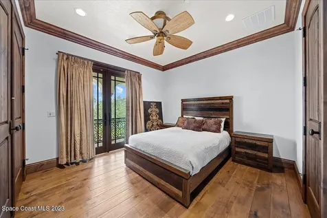 10586 S Tropical Trail Merritt Island FL 32952