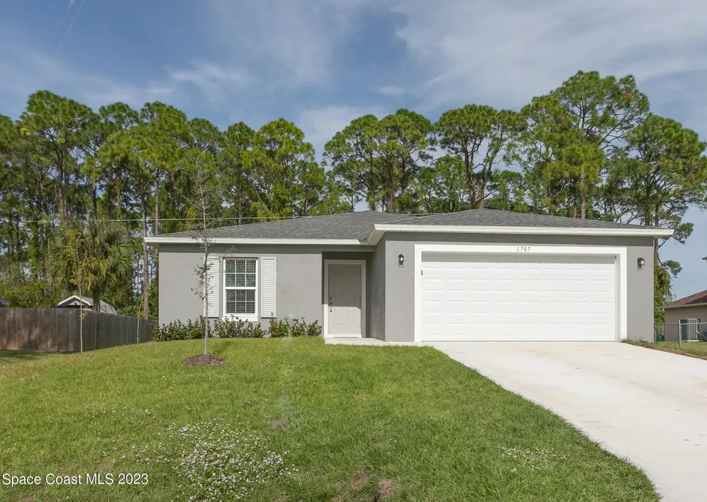 1707 Delaware Street NW Palm Bay FL 32907