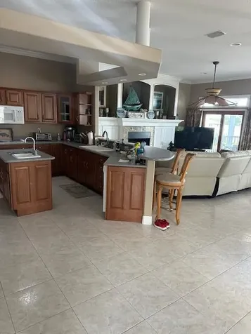 1405 S Riverside Drive Edgewater FL 32132