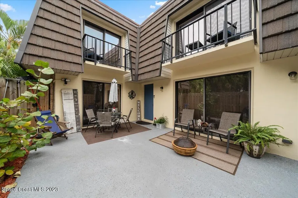 2113 Vista Oaks Circle NE Palm Bay FL 32905