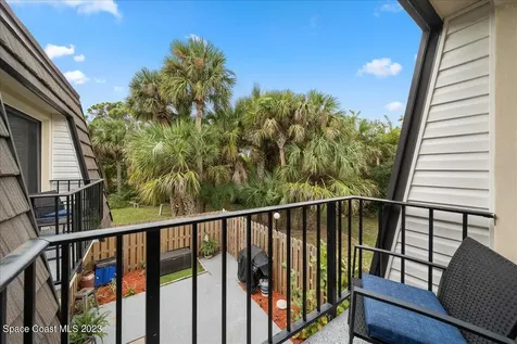 2113 Vista Oaks Circle NE Palm Bay FL 32905