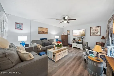 2113 Vista Oaks Circle NE Palm Bay FL 32905