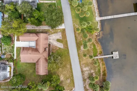 1136 Riverside Drive Titusville FL 32780
