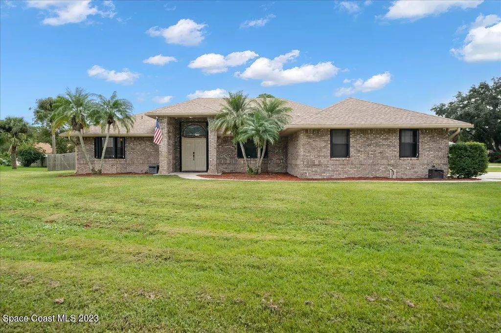 336 Peggy Circle NE Palm Bay FL 32907