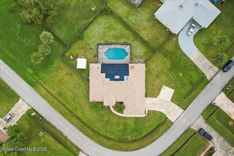 336 Peggy Circle NE Palm Bay FL 32907