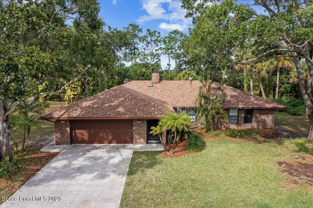 817 Brisbane Street NE Palm Bay FL 32907