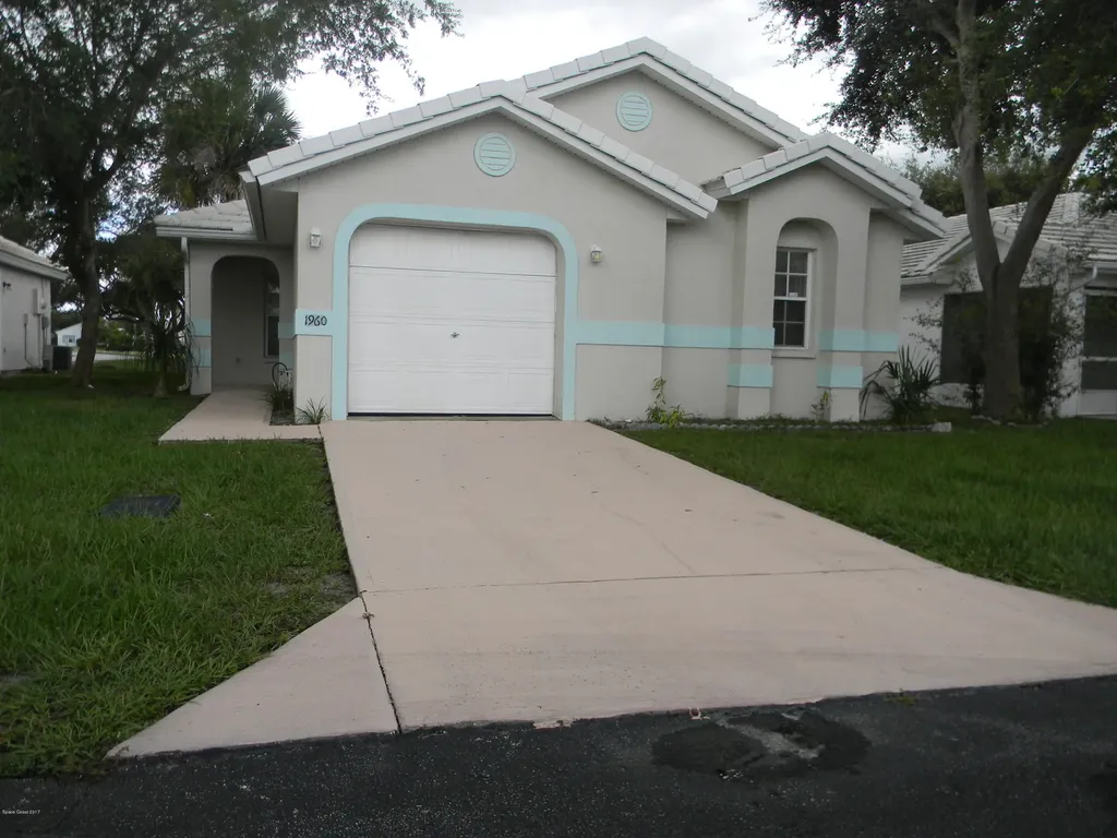1960 Myrtle Court NE Palm Bay FL 32905
