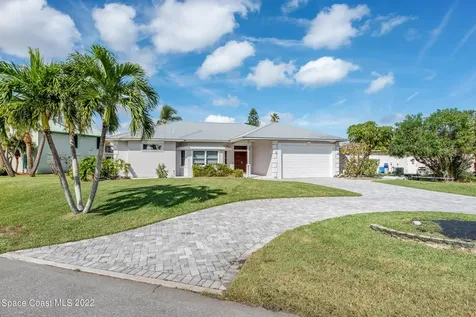 380 Lakeview Drive Melbourne Beach FL 32951