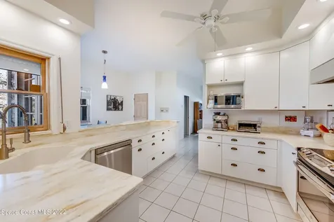 380 Lakeview Drive Melbourne Beach FL 32951