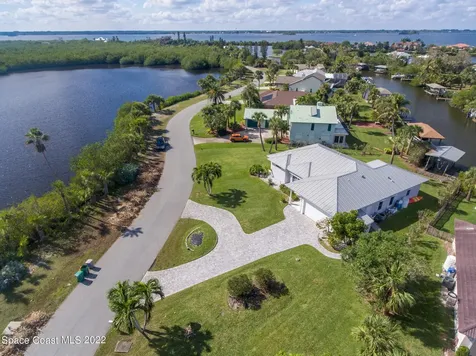 380 Lakeview Drive Melbourne Beach FL 32951