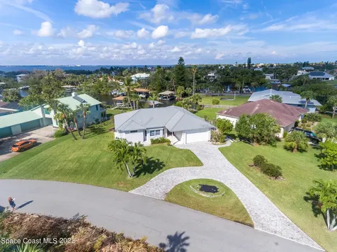 380 Lakeview Drive Melbourne Beach FL 32951